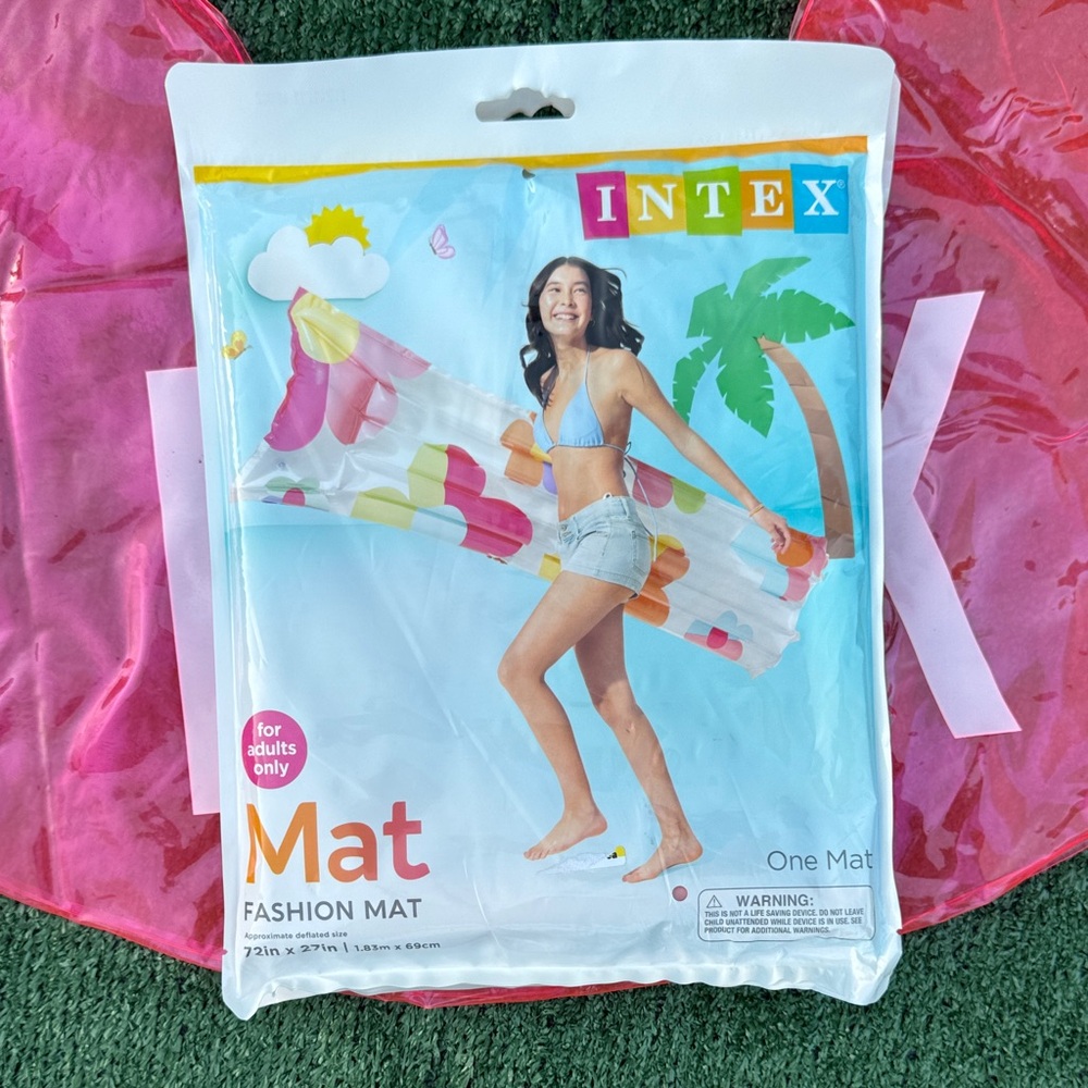 Intex Fashion Mat with Colorful Design